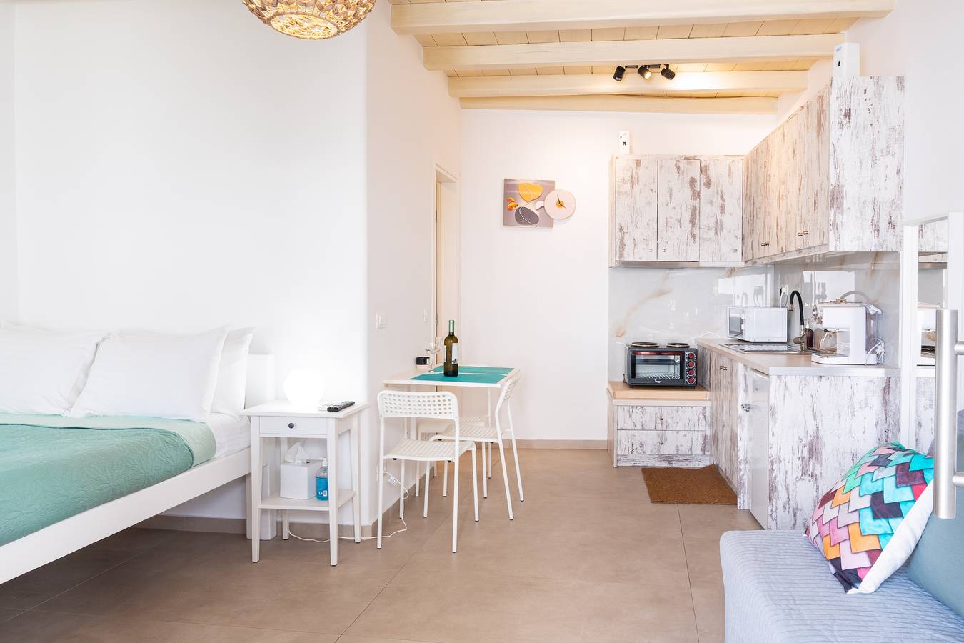 Apartamento entero, Apartamento 'Irene's Studio' con piscina compartida, Wi-Fi y aire acondicionado in Tourlos (Mykonos), Mykonos