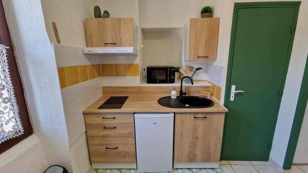 Appartement entier, One-Bedroom Apartment in Clermont-l'Hérault, Région de Lodève