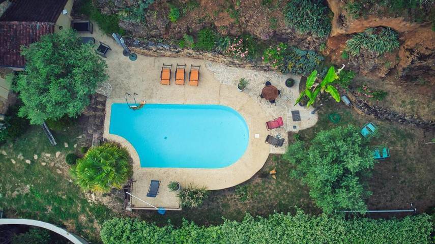 Location de vacances pour 6 personnes, avec piscine et terrasse ainsi que vue et jardin à Saint-Michel-Loubéjou - 2