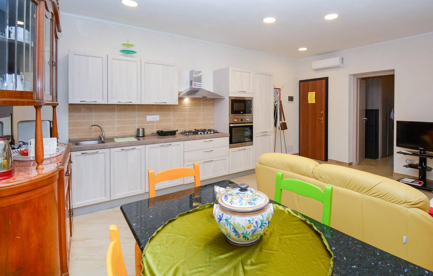 Appartement ensoleillé avec terrasse, climatisation, parking à 2 km de la plage in Augusta (Sicile), Augusta (Commune)