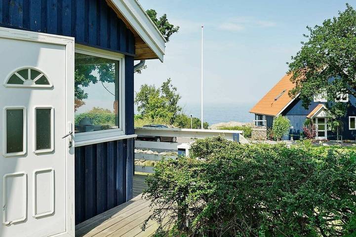 Vacation rental for 3 people, with yard in Bornholm