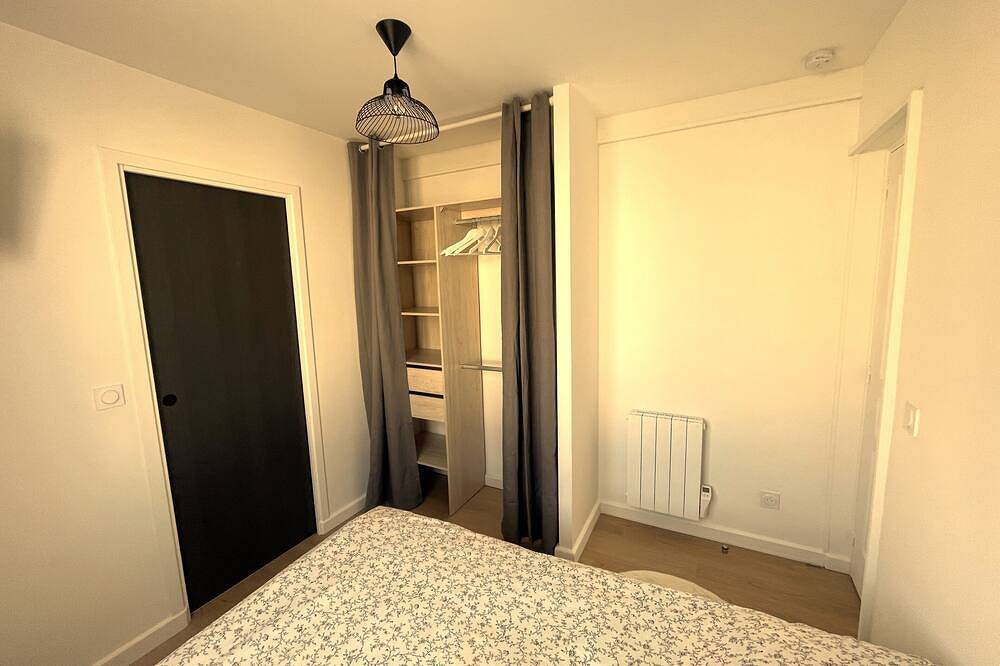 Ganze Wohnung, Cosy 2-room apartment with private parking in Caen, Caen und Umgebung