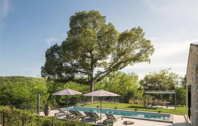 Ferienhaus für 6 Personen, mit Whirlpool und Terrasse, mit Haustier