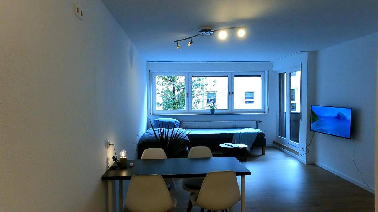 Ganze Wohnung, Helle offene Innenstadtwohnung mit Balkon in Kirchheim unter Teck, Landkreis Esslingen