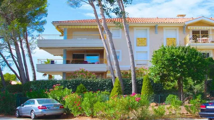 Location de vacances pour 4 personnes, avec Terrasse dans Golf et Tennis Club de Valescure