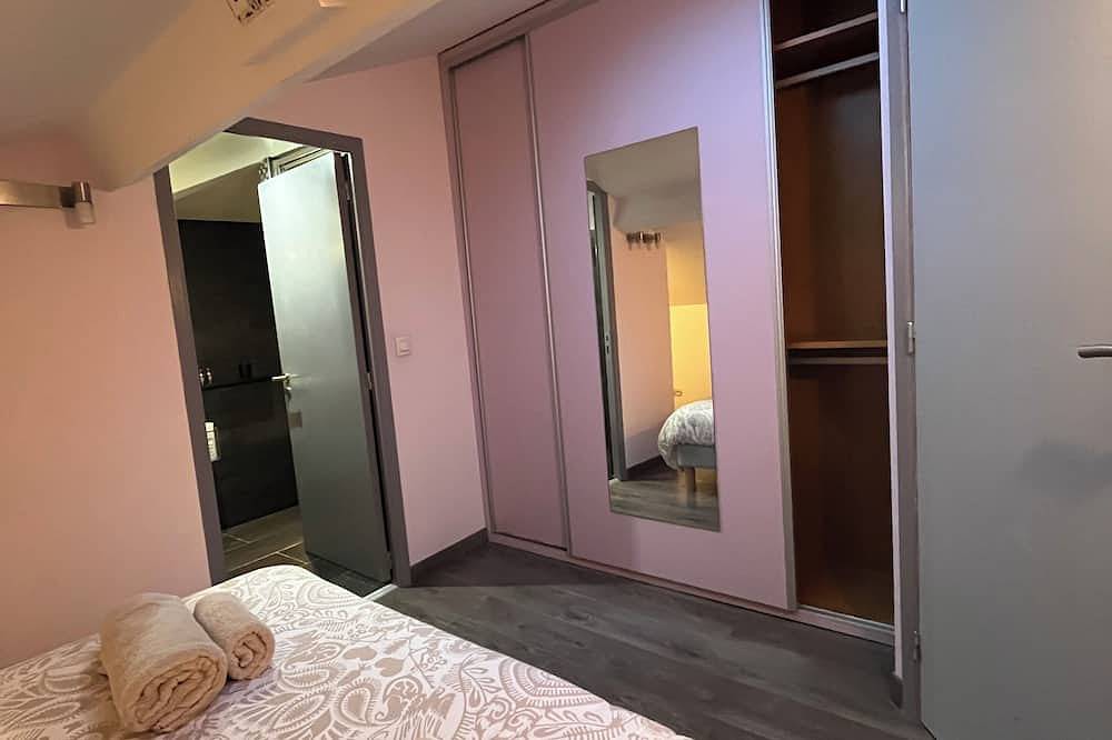 Entire apartment, Charming duplex 10 meters from Monaco in Beausoleil, Nice region