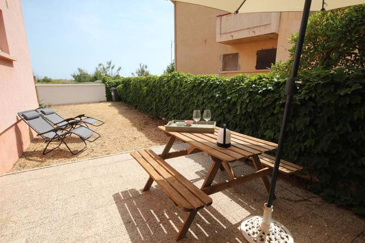 Gîte pour 4 personnes, avec terrasse et jardin dans Portiragnes Plage - 2