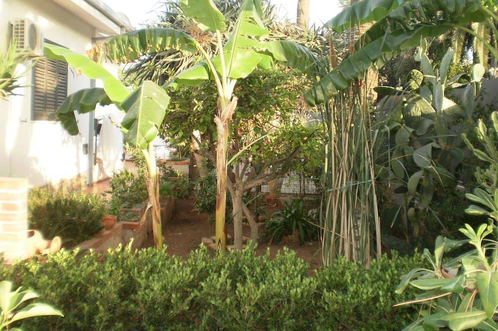 Apartamento en villa residencial de aprox. 250 piscinas privadas, uso exclusivo. in Palermo, Provincia de Palermo