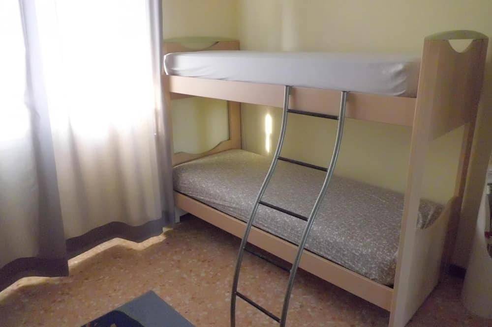 Appartement entier, Appartement de vacances pour 5 personnes env. 90 qmà San Bartolomeo al Mare, Riviera italienne (Côte ouest italienne) in San Bartolomeo al Mare (City), San Bartolomeo al Mare