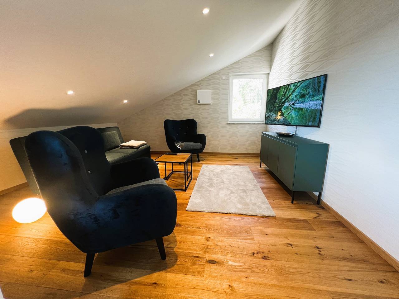Ganze Wohnung, Ferienwohnung 'Annalena's Schlossblick' mit Privatterrasse, Gemeinschaftsgarten und Wi-Fi in Sigmaringen, Region Bodensee-Oberschwaben