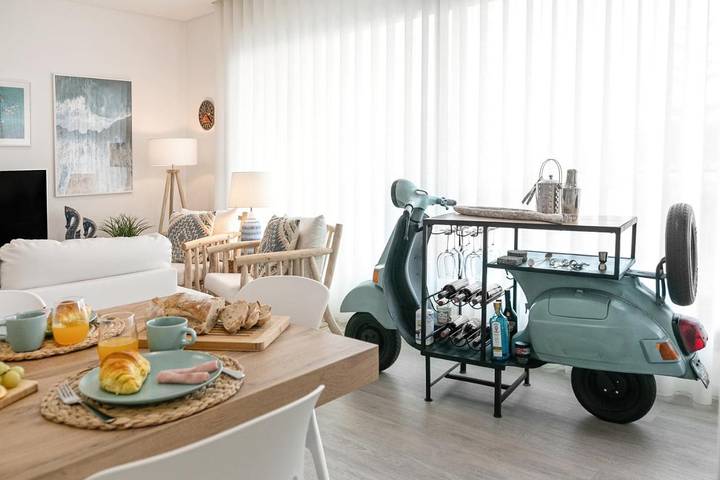 Apartamento de férias para 8 pessoas, com varanda e piscina em Consolação