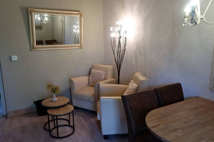 Gîte pour 4 personnes, avec terrasse ainsi que sauna et piscine à Sauveterre-la-Lémance - 4