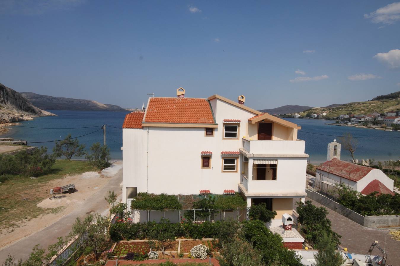 Entire apartment, Studio flat near beach Metajna, Pag As-6497-a in Metajna, Pag Island