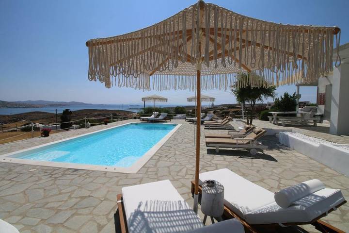 Maison d’hôte pour 3 personnes, avec vue ainsi que jardin et piscine, animaux acceptés dans Paros - 4