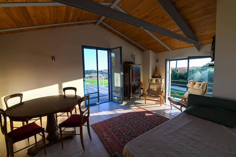 Moderne Villa Lake View in der Nähe von Rom, privater Pool, Wi-Fi in Trevignano Romano, Braccianosee