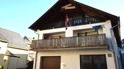 Ferienwohnung für 8 Personen, mit Balkon in Veldenz