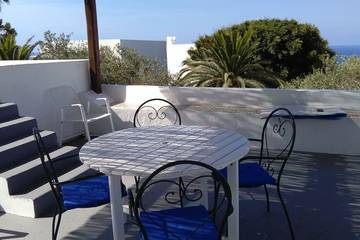 Villa für 6 Personen, mit Terrasse und Garten auf den Liparische Inseln