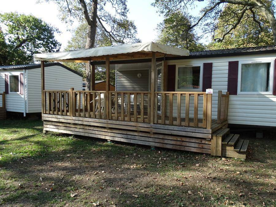 Camping Paradis Ombre des Tilleuls - Mobile home 4 persons - 2-bedroom mobile home Argent (Trigano) in Peyrouse, Hautes-Pyrénées