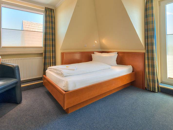 Hotel Morgensonne - Einzelzimmer in Hafen Büsum, Büsum