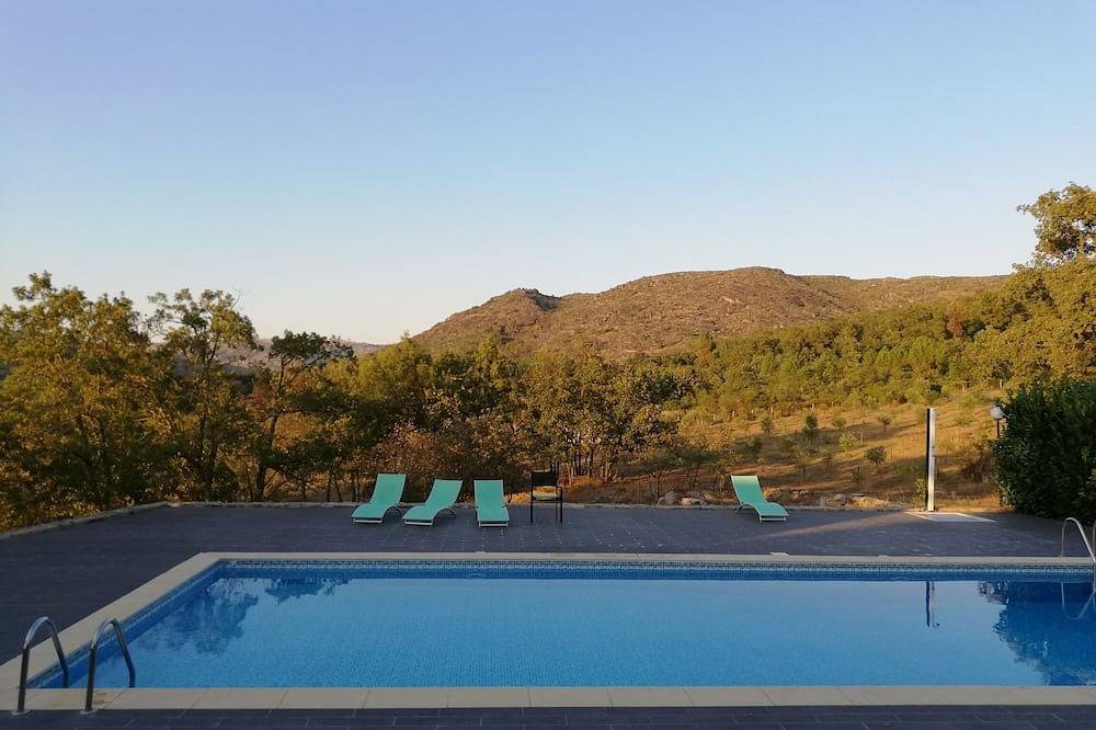 Quinta dos Carvalhais - Serra da Estrela in U.F Sobral Pichorro e Fuinhas, Serra da Estrela