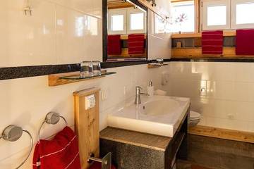 Hütte für 4 Personen in Heiligenblut, Bezirk Spittal an der Drau, Bild 4