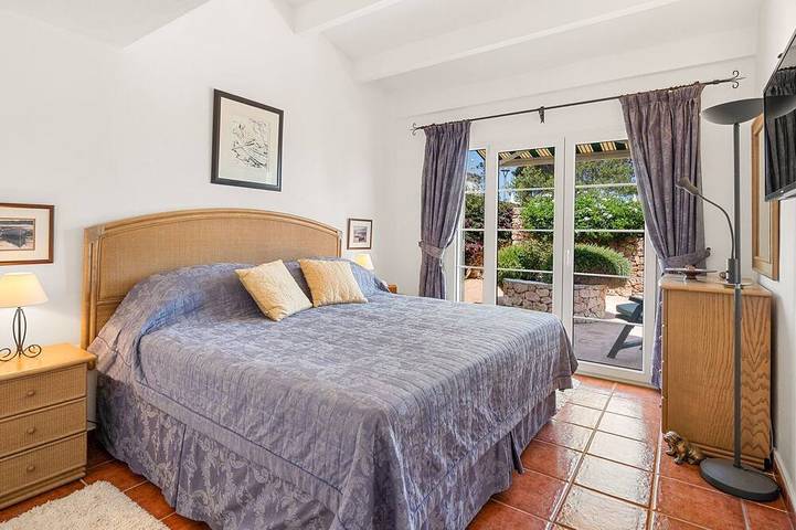 Location de vacances pour 8 personnes, avec jardin à Port d'Addaia - 2