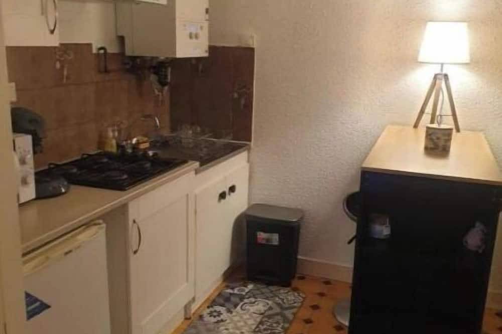 Entire apartment, Studio Terrasse in Périgueux, Périgord Blanc