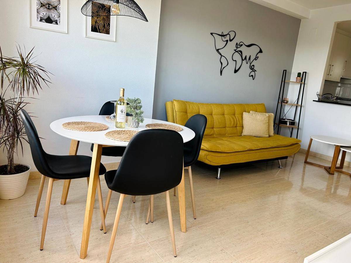 Ganze Wohnung, Apartamento Hermosa Glea in Dehesa de Campoamor, Orihuela