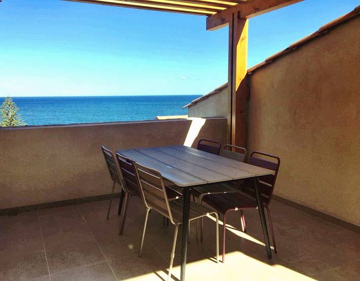 Gîte pour 4 personnes, avec terrasse à Saint-Florent