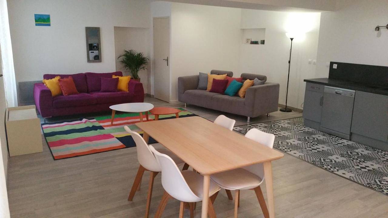 Appartement entier, Three-Bedroom Apartment in Saint-Jean-de-Fos, Région de Lodève