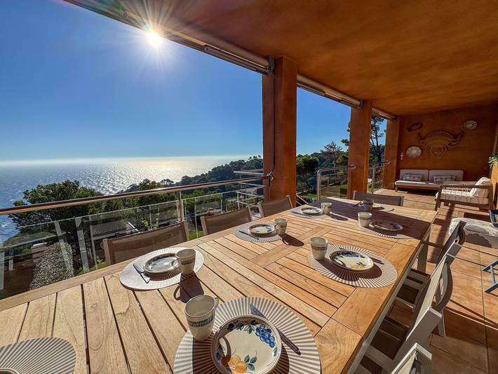 Casa rural para 8 personas, con jardín además de terraza y vistas al mar en Baix Empordà - 2