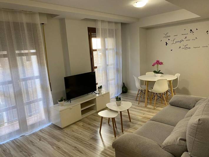 Gîte pour 4 personnes, avec terrasse et vue à Tudela - 2