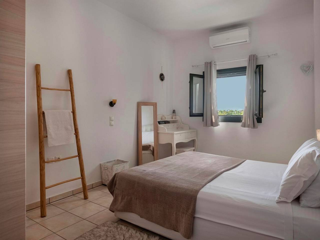 Villa Franca! Ideal for wedding parties! in Sarakiniko, Paros