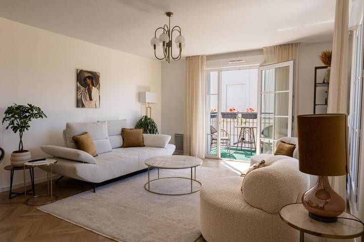Ferienwohnung für 4 Personen, mit Balkon und Ausblick sowie Seeblick in Disneyland Paris
