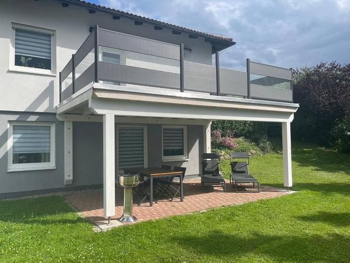 Ferienwohnung für 4 Personen, mit Terrasse und Garten sowie Ausblick in Fichtelberg