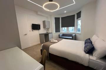 Apartment for 2 People in Harrow, London, Photo 2