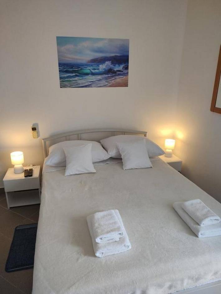 Ganzes Studio, Studio für 2 Personen mit Balkon in Prvić Luka (Kroatische Adria), Prvić Luka