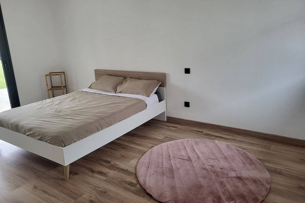 Magnificent new single-storey house with swimming pool 10 minutes from the beach in São Caetano, Coimbra Distrikt