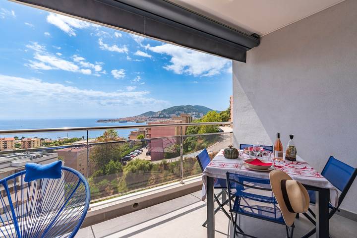 Ferienwohnung für 2 Personen, mit Terrasse in Ajaccio