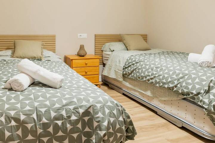 Appartement entier, Cozy Apartment Free Parking Terrace & Views in Sierra Nevada Ski Resort, Monachil