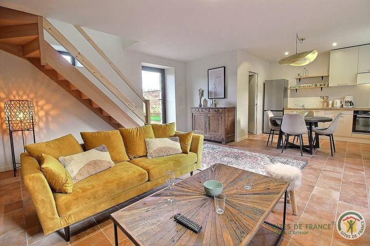 Gîte für 4 Personen, mit Terrasse und Garten sowie Pool