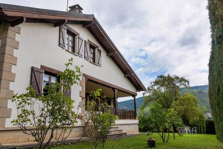 Casa rural para 15 personas, con Terraza y Jardín además de Piscina y Vistas en Navarra - 2