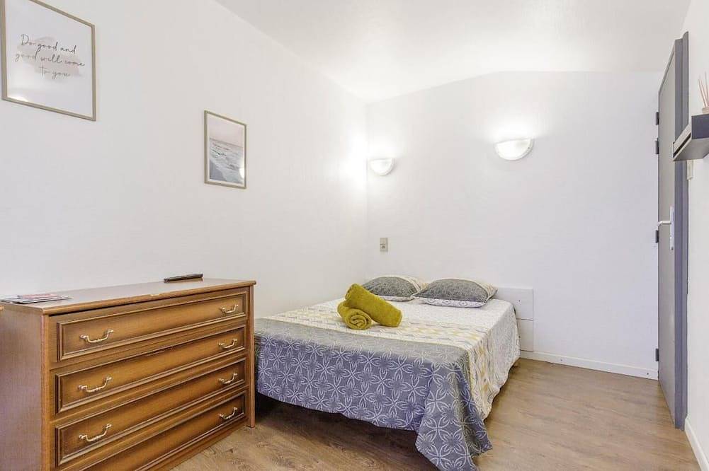 Chambre Saint Pierre - Hypercentre - Gaillac in Gaillac, Albi region