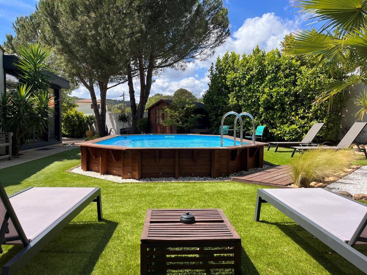 Deluxe Double Room in Clermont-l'Hérault, Côte méditerranéenne (France)