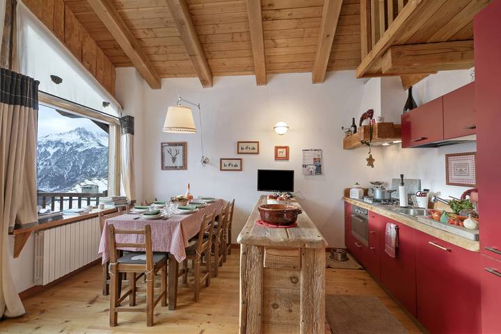 Gleise Lodge apartment with Balcony & Views in Bardonecchia, Turin Provinz