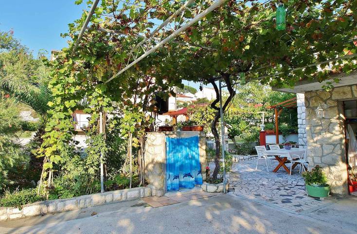 Appartement de vacances entier, Appartement de vacances avec vue sur la mer et grande terrasse in Kampor, Rab