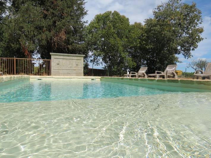Gîte pour 14 personnes, avec sauna et terrasse ainsi que piscine et jacuzzi