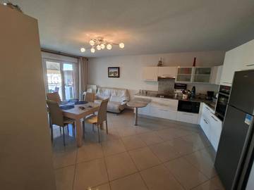 Gîte pour 4 personnes, avec balcon dans Office De Tourisme Cannes La Bocca