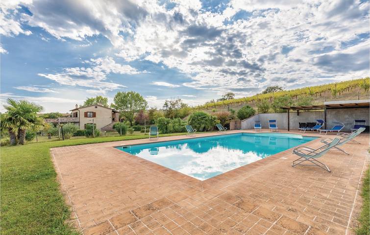 Apartamento vacacional entero, Retiro definitivo: Piscina, WiFi, aparcamiento, jardín y cocina in Marsciano, Provincia de Perugia
