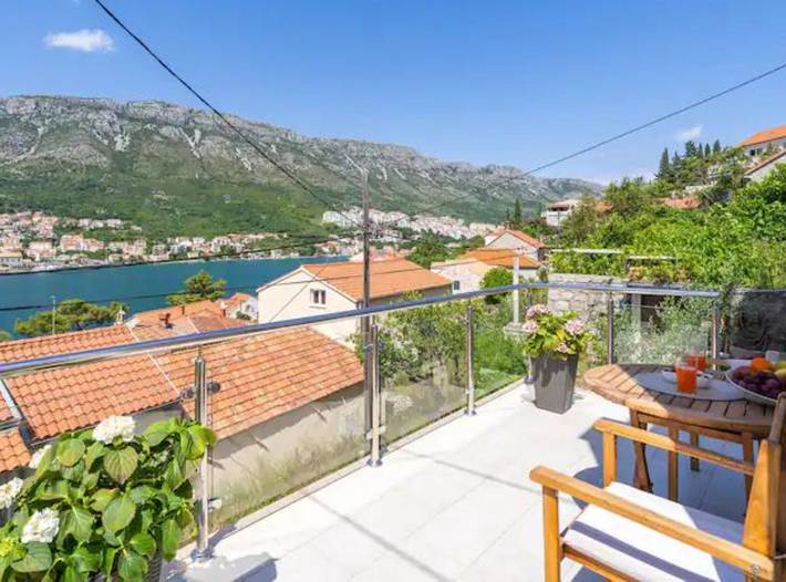 Ganze Wohnung, Ferienwohnung für 5 Personen mit Meerblick in Dubrovnik, Grad Dubrovnik